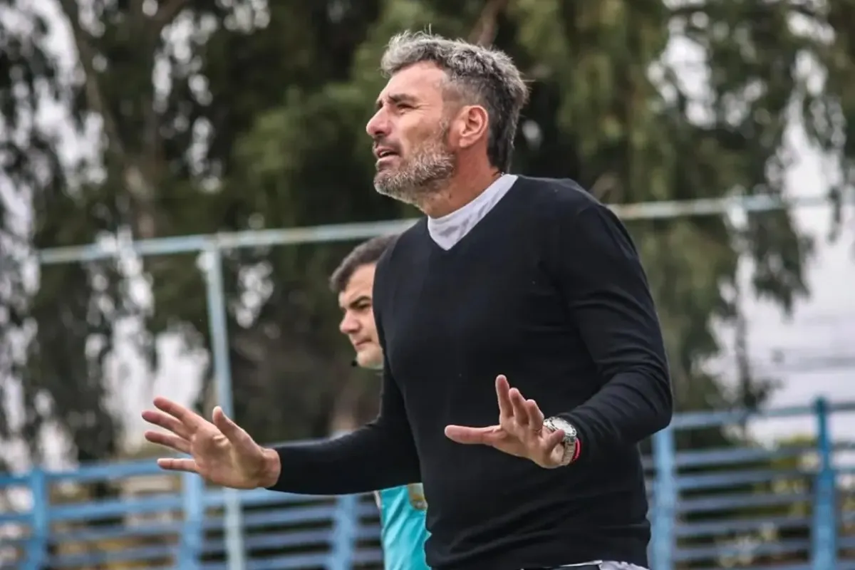 Diego Pozo dejó de ser el director técnico de FADEP